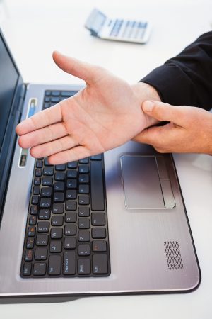 Conservative treatment in patients with mild to moderate carpal tunnel syndrome: A systematic review. Conservative treatment in patients with mild to moderate carpal tunnel syndrome: A systematic review.