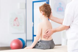 Effect of Surgical Fusion on Volitional Weight-Shifting in Individuals With Adolescent Idiopathic Scoliosis. Effect of Surgical Fusion on Volitional Weight-Shifting in Individuals With Adolescent Idiopathic Scoliosis.